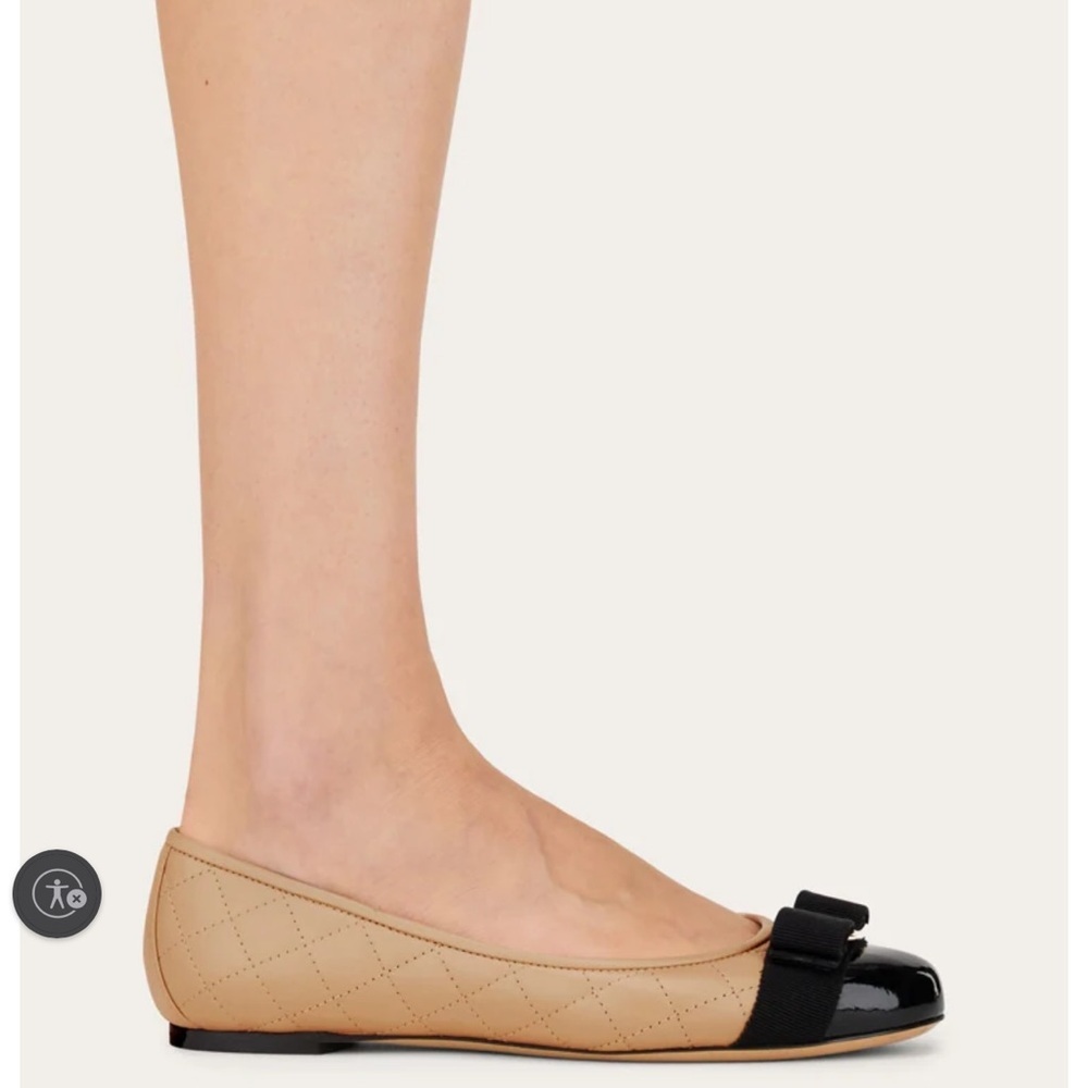 Salvatore Ferragamo Varina Q Quilted Ballet Flats Black Nude Size 9C - Picture 2 of 10